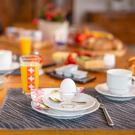 Mybednbreakfast In Bottmingen Bed & Breakfast Exterior photo