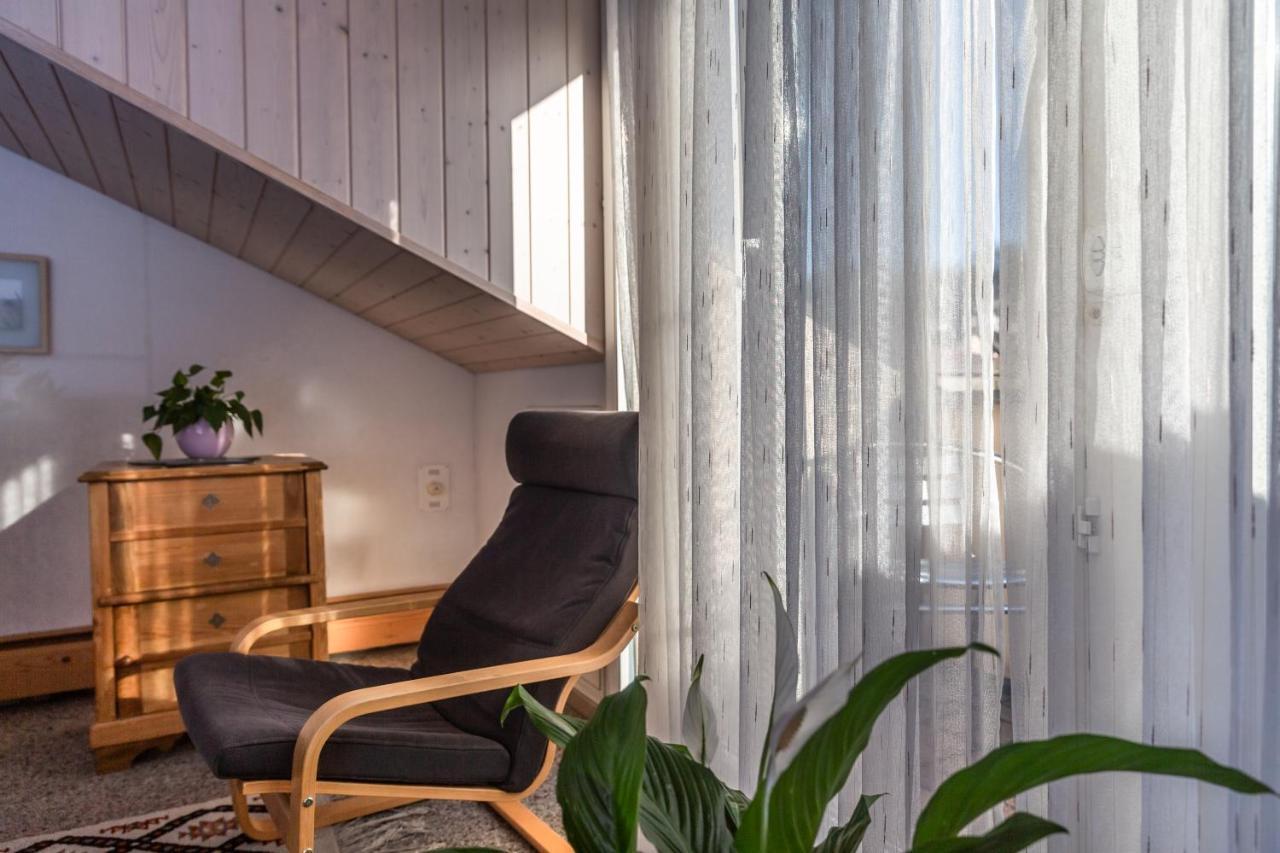 Mybednbreakfast In Bottmingen Bed & Breakfast Exterior photo